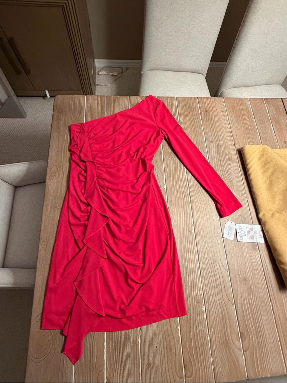 One-Shoulder Red Ruffle Sheath Dress - Picture 4 of 4